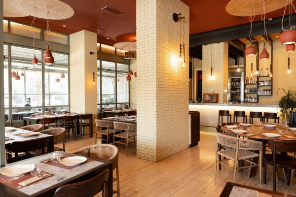 mezze-glyfada-interior-2-medium0F0F6CE6-D892-A5CD-E821-8E1E039FD9BB.jpg